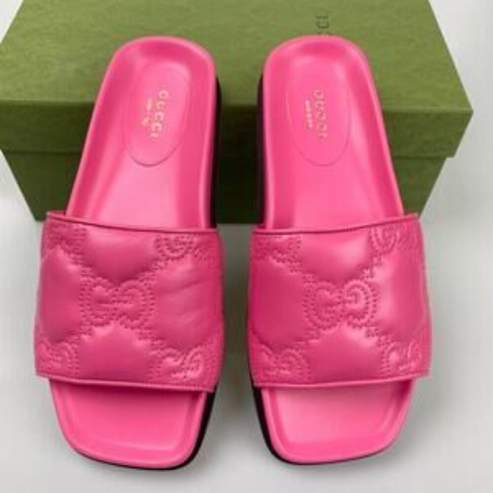 NIB Authentic Gucci Nappa Charlotte Logo Pink Leather Sandal